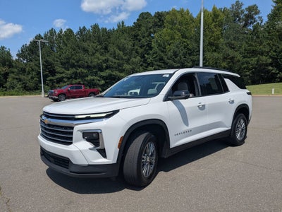 2025 Chevrolet Traverse LT