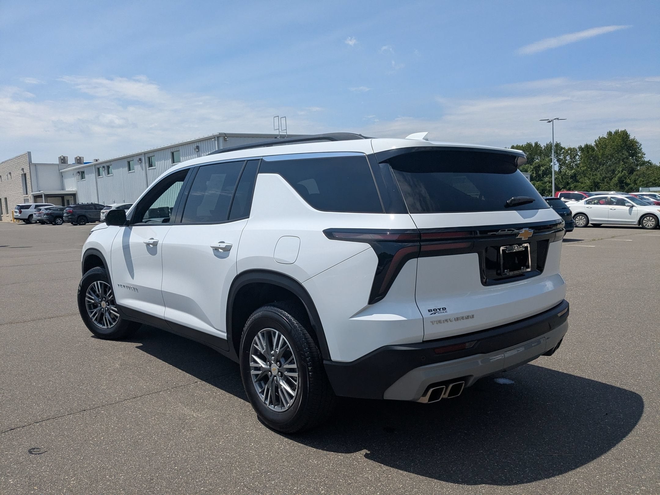 2025 Chevrolet Traverse LT