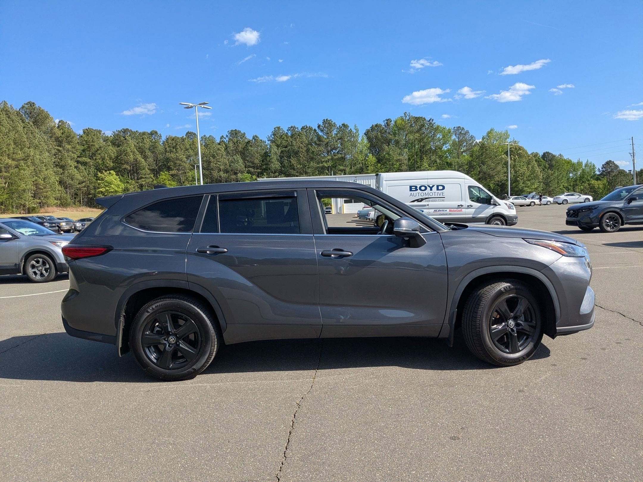 2023 Toyota Highlander L