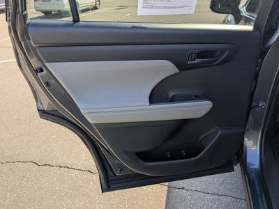 2023 Toyota Highlander L