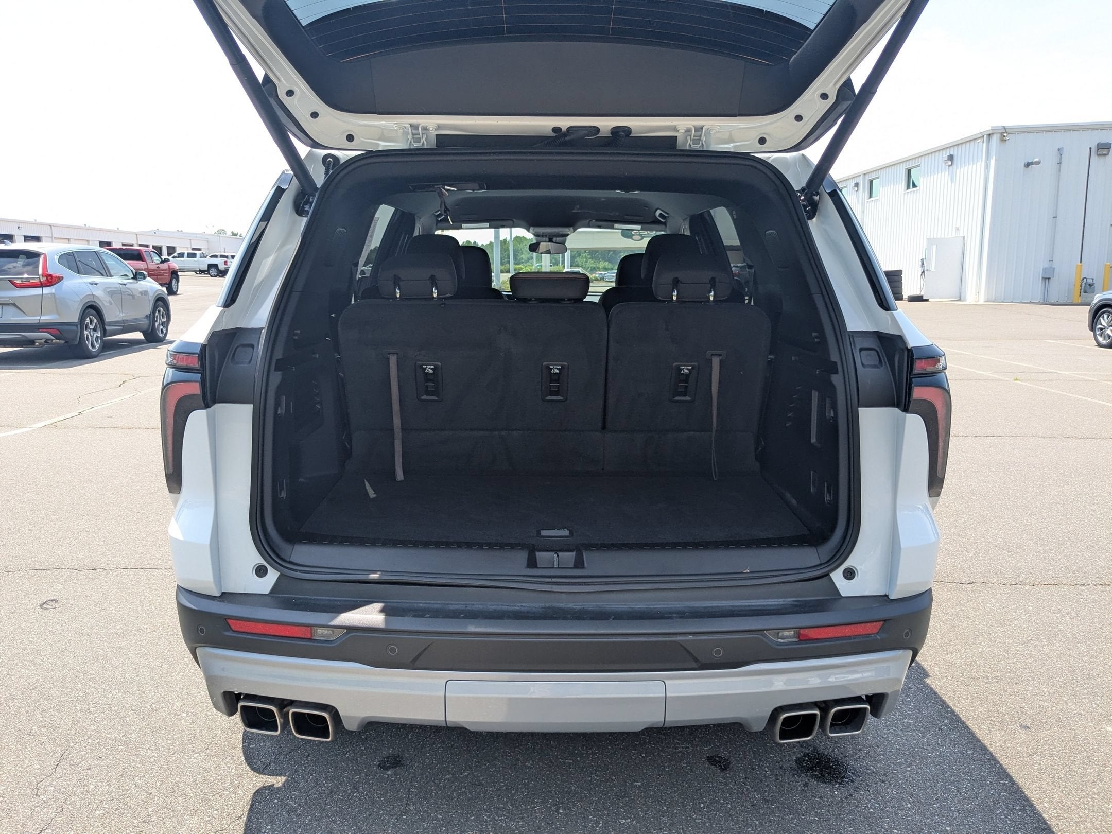 2025 Chevrolet Traverse FWD LT