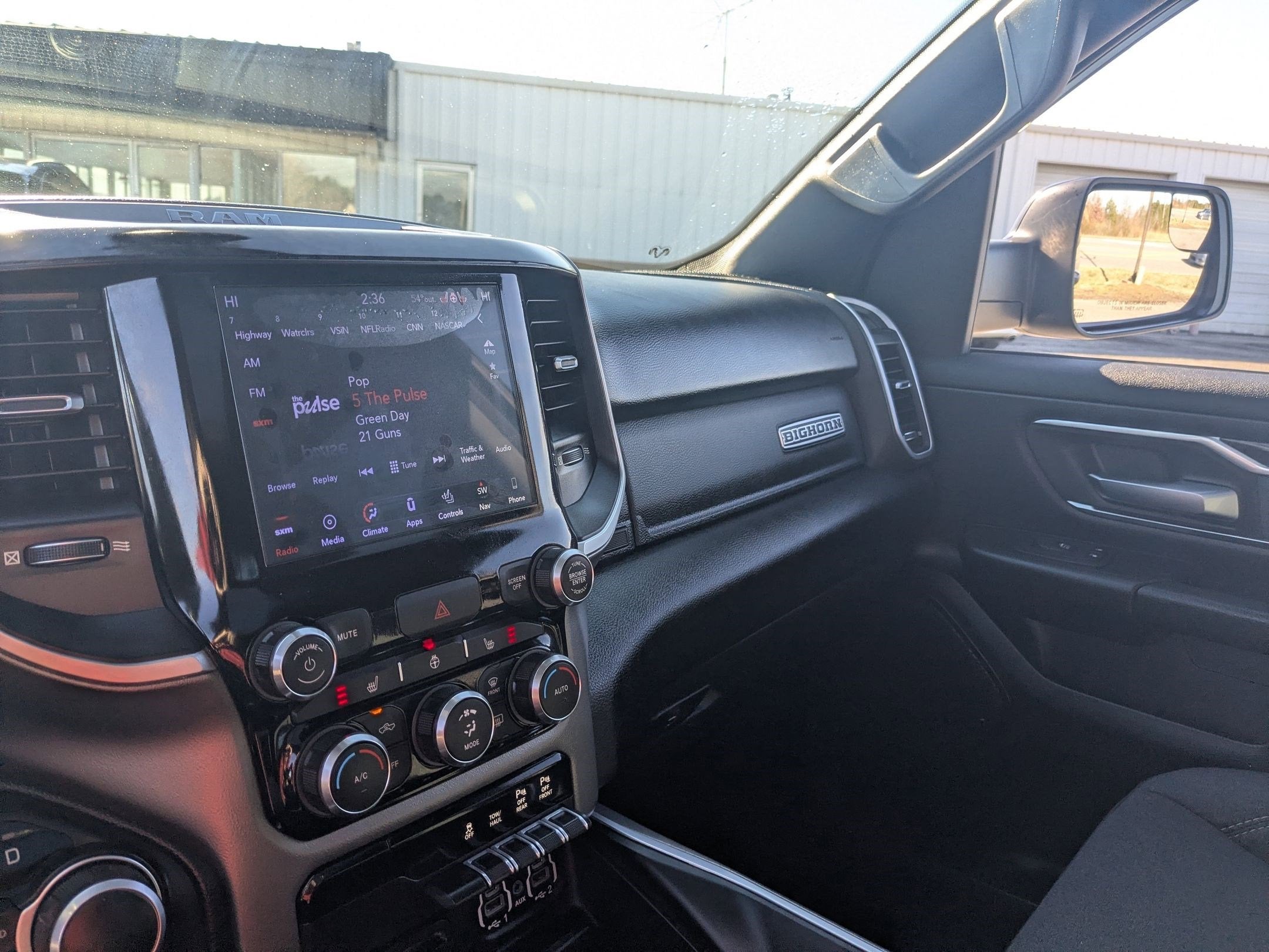 2019 RAM 1500 Big Horn/Lone Star Crew Cab 4x4 5'7' Box