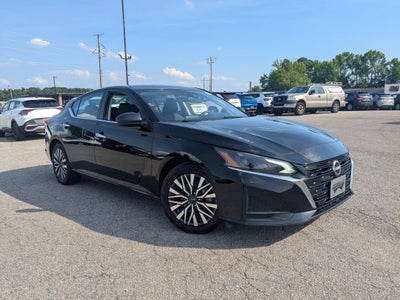 2024 Nissan Altima SV FWD