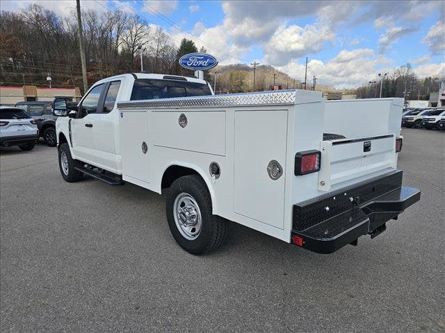 2026 Ford Super Duty F-350 SRW XL