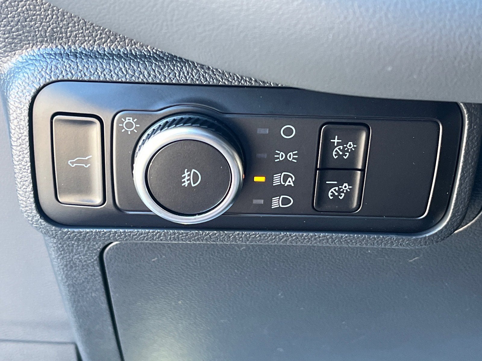 2026 Ford Explorer Active w/100A Pkg