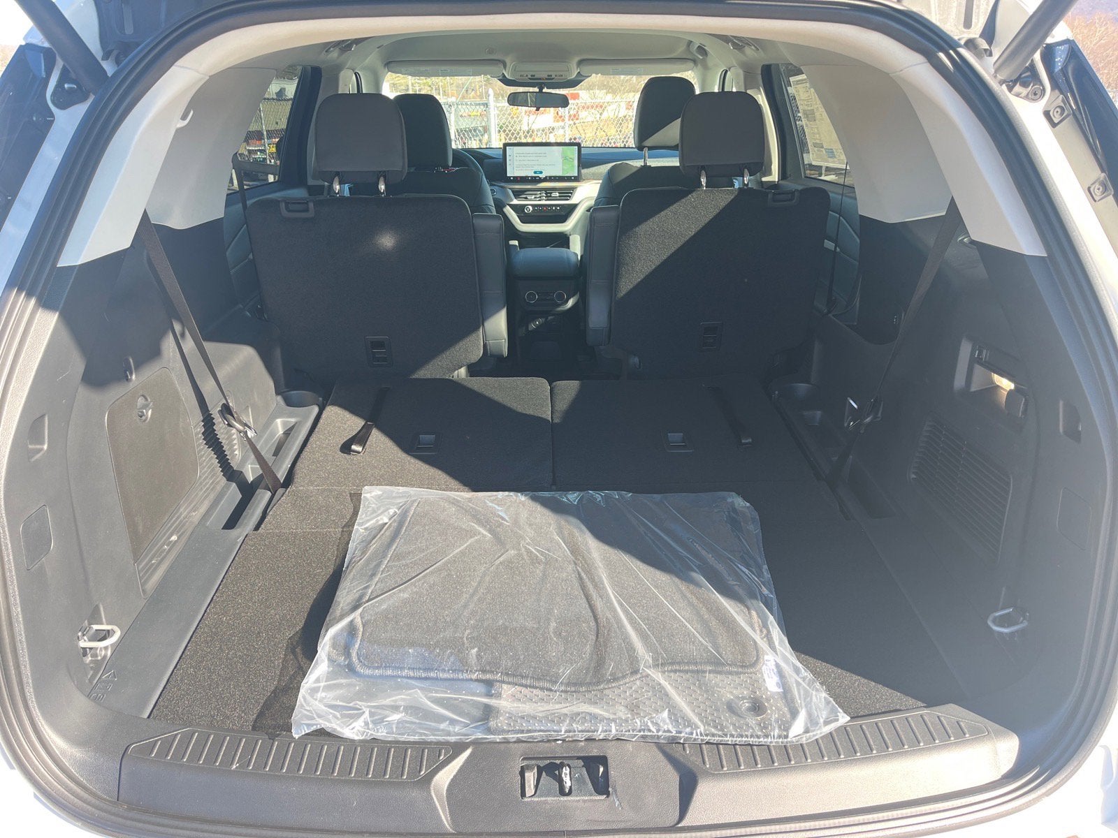 2026 Ford Explorer Active w/100A Pkg