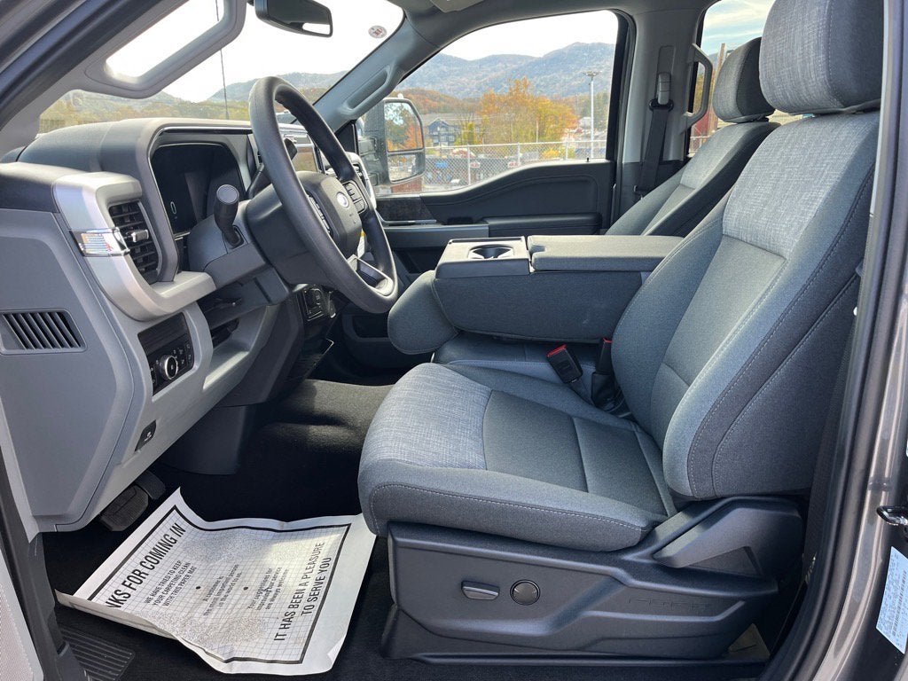 2026 Ford Super Duty F-250 SRW XLT