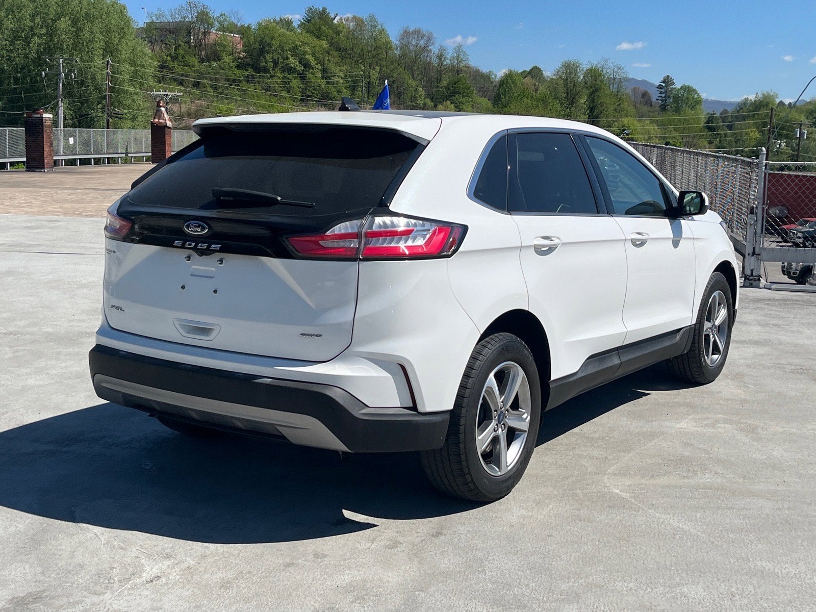 2022 Ford Edge SEL