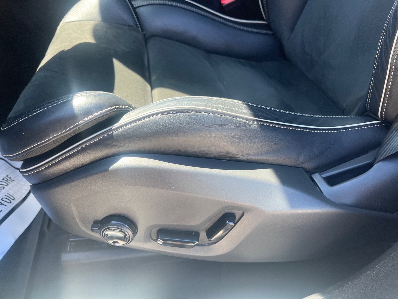 2019 Volvo XC60 R-Design