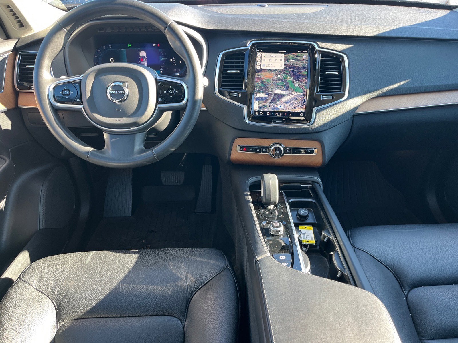 2023 Volvo XC90 Plus