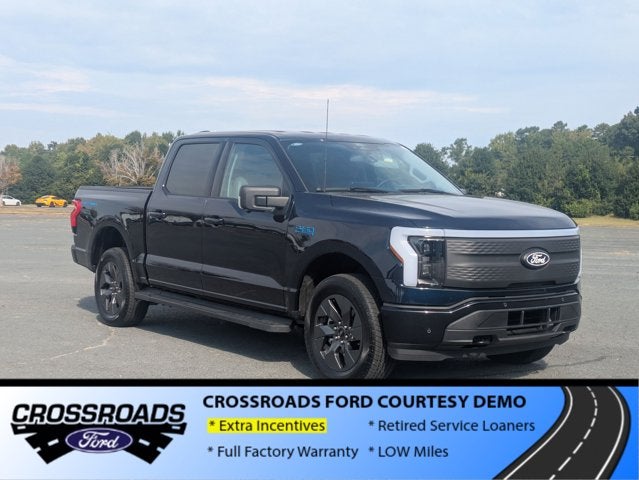 2025 Ford F-150 Lightning Flash