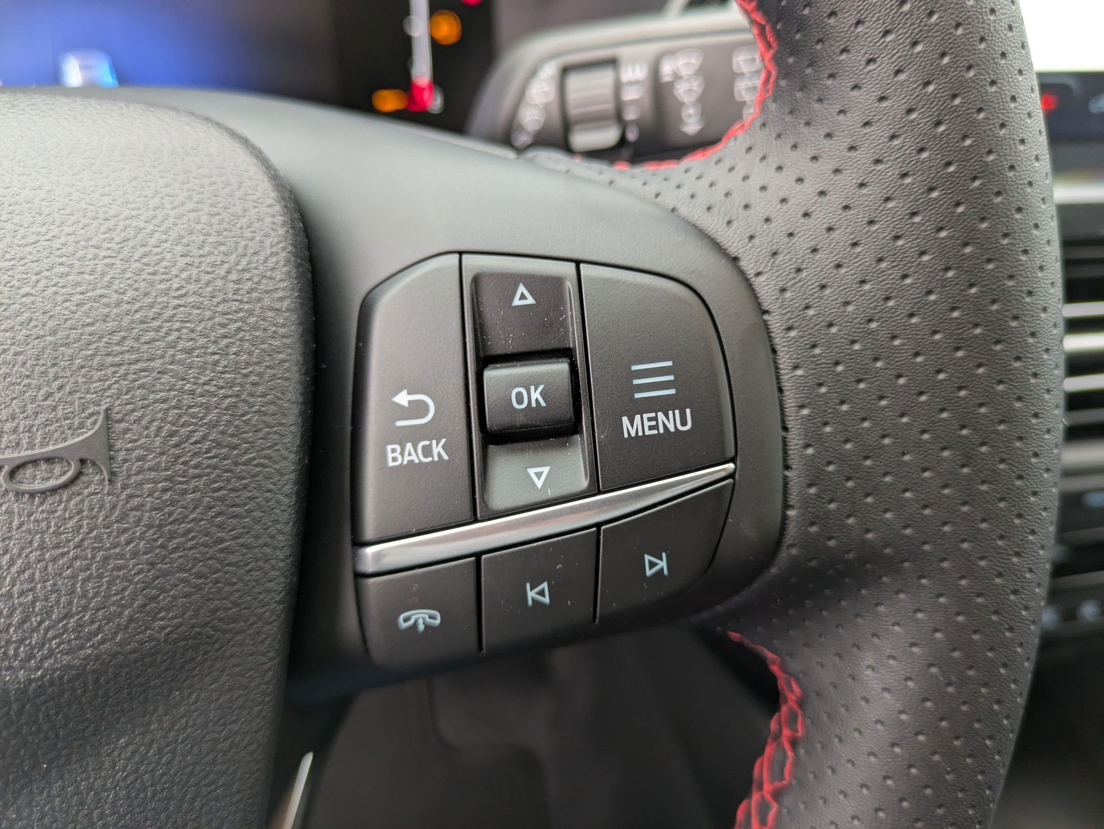 2025 Ford Escape ST-Line - Crossroads Courtesy Demo