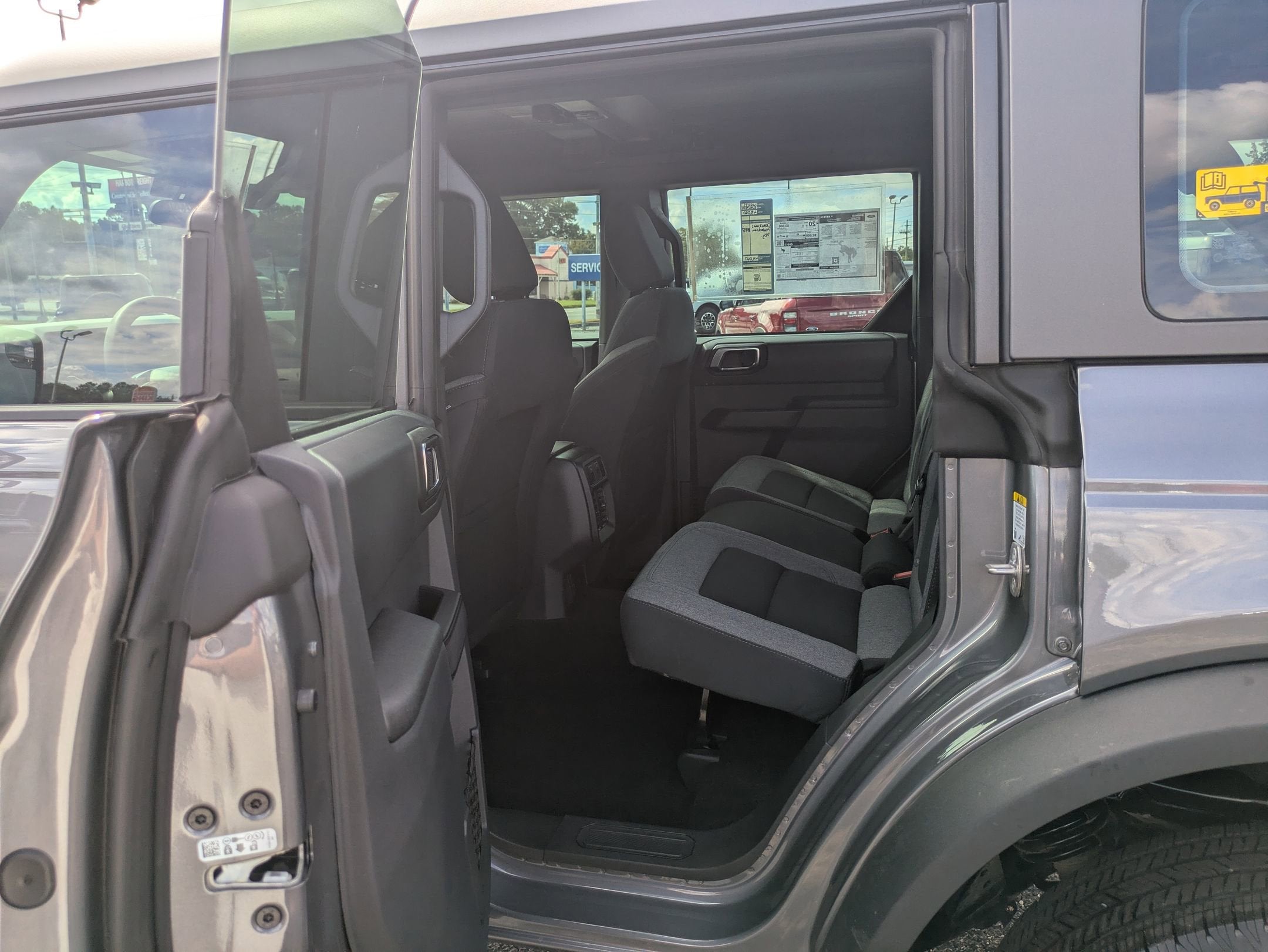 2025 Ford Bronco Base