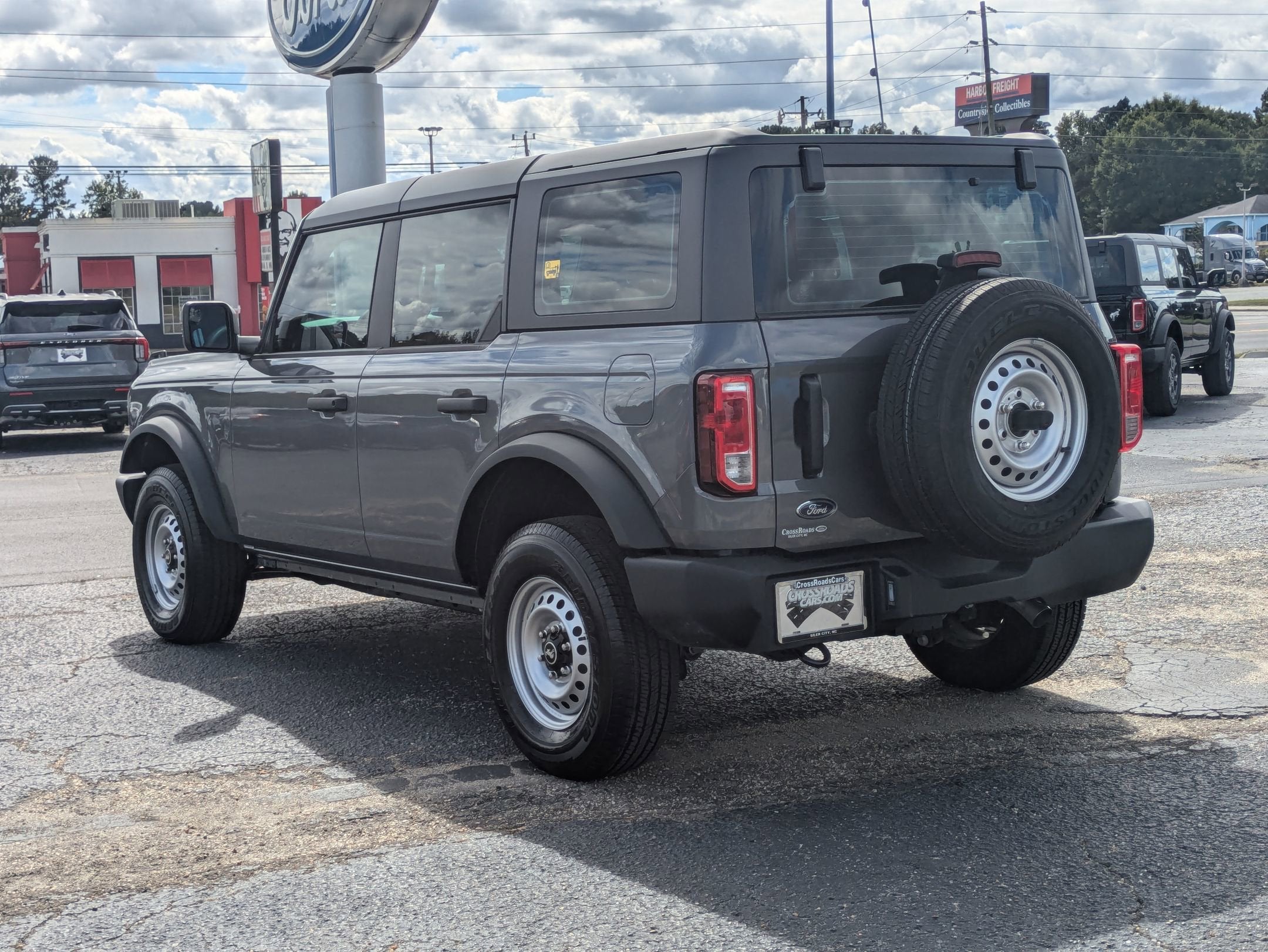 2025 Ford Bronco Base