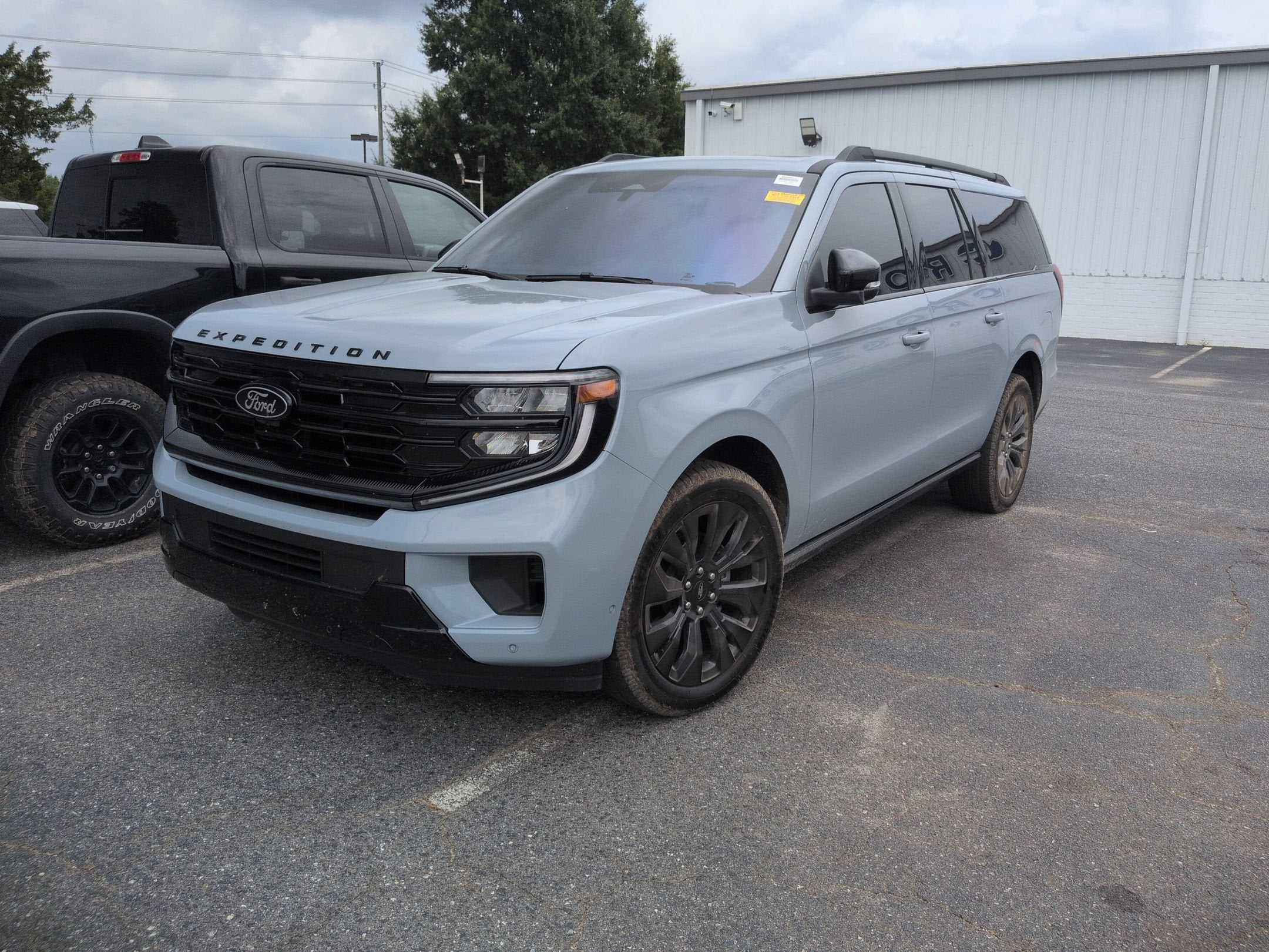2025 Ford Expedition Max Platinum