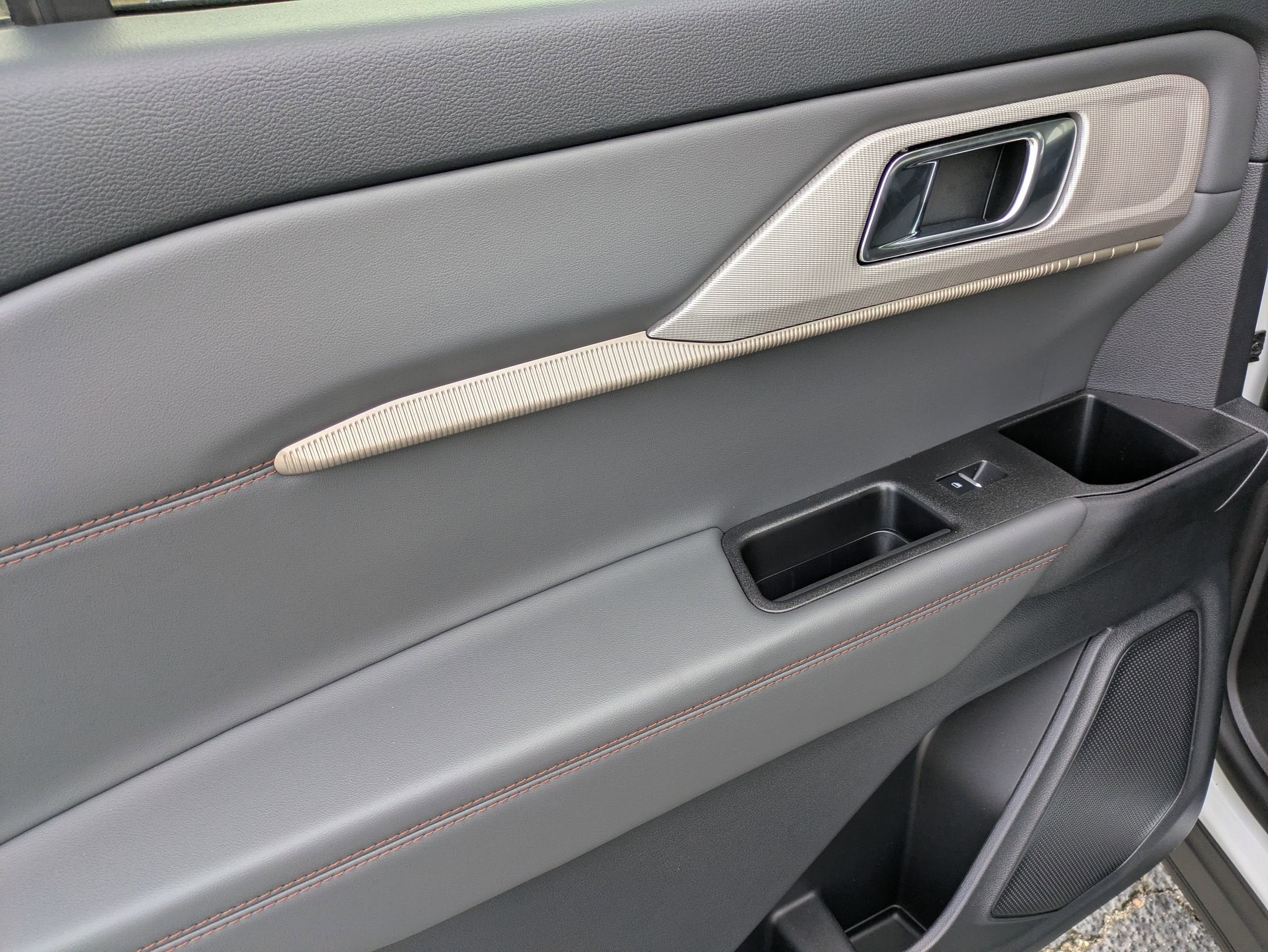 2025 Ford Explorer Active - Crossroads Courtesy Demo