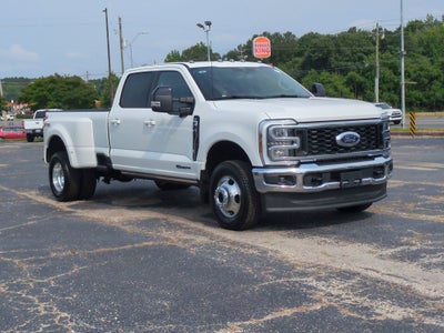 2026 Ford Super Duty F-350 DRW LARIAT