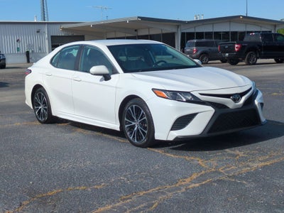 2019 Toyota Camry SE
