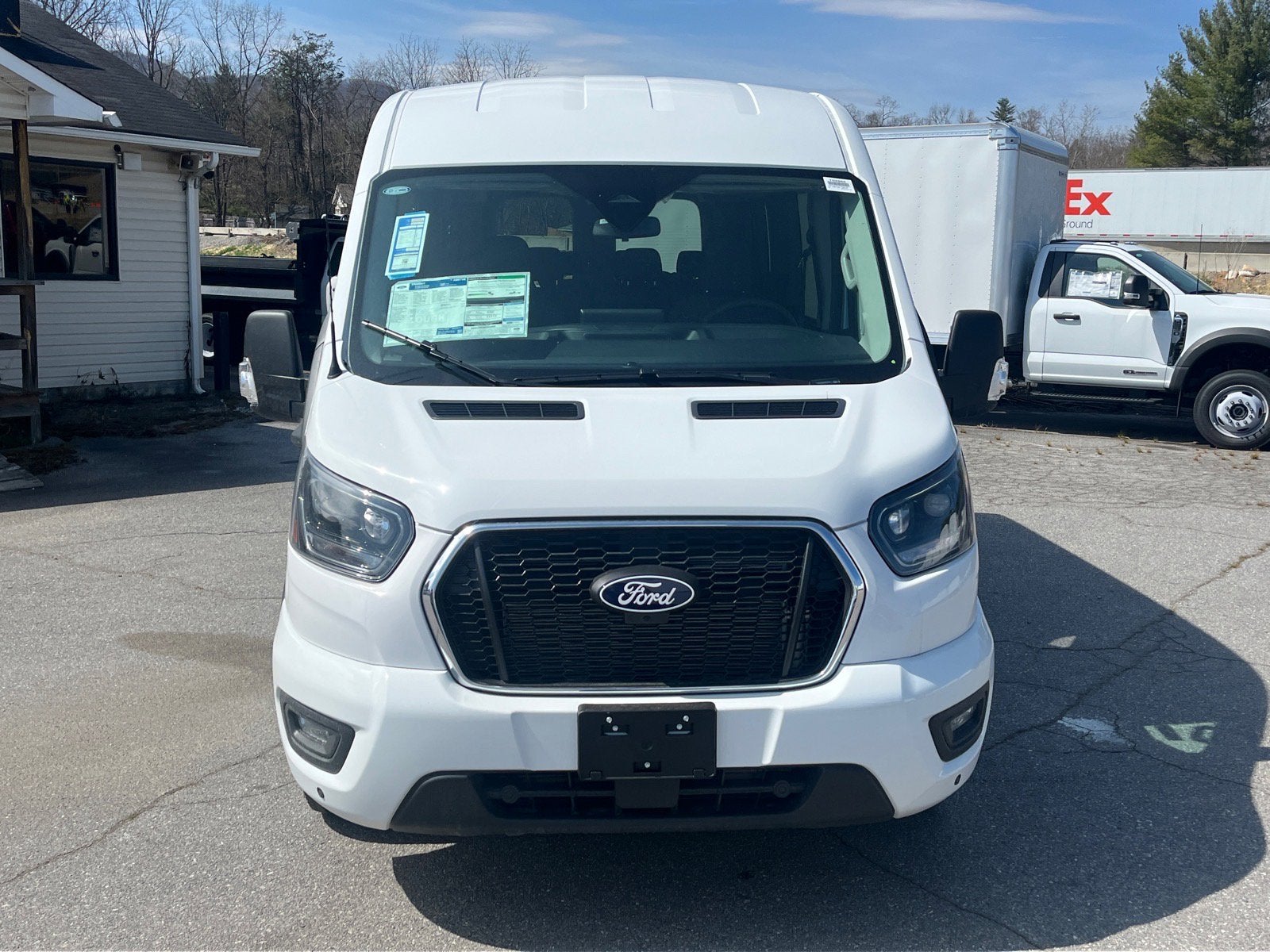 2026 Ford Transit Passenger Wagon 350 XLT