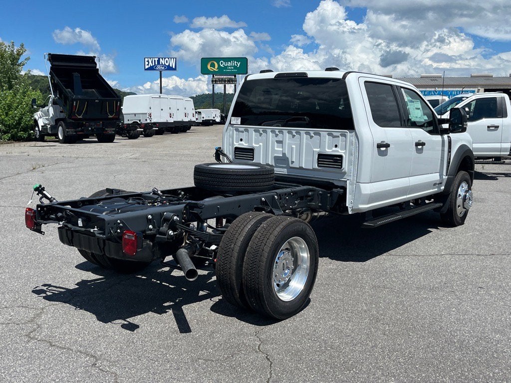 2025 Ford Super Duty F-550 DRW XLT DRW
