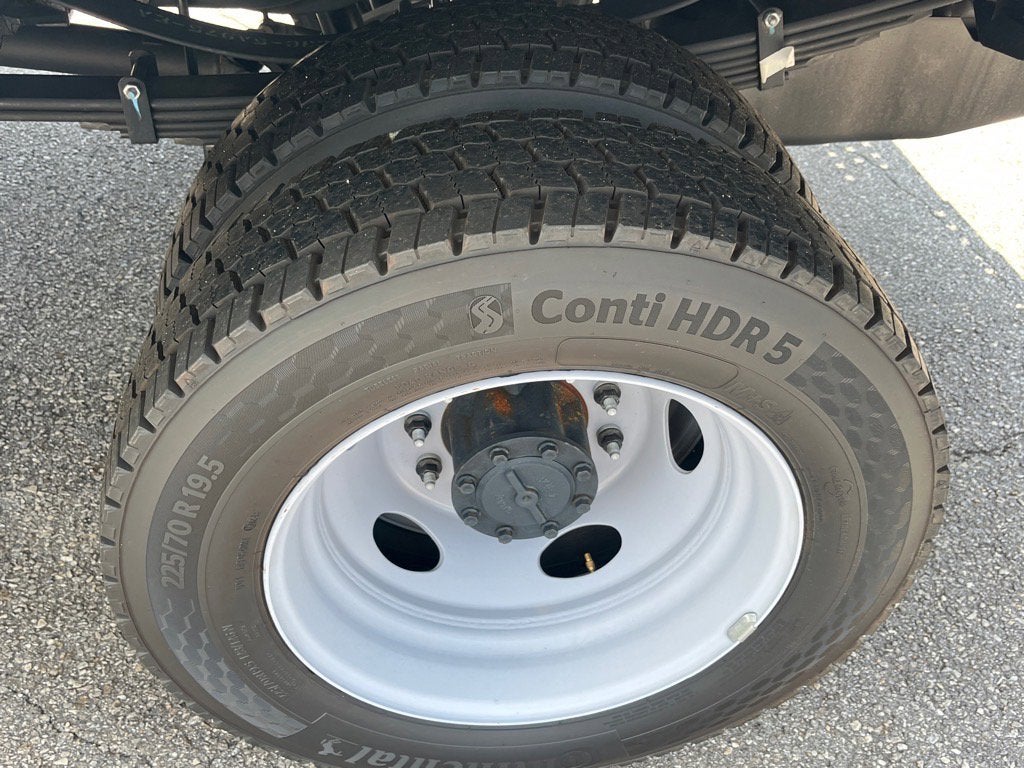 2025 Ford Super Duty F-550 DRW XL DRW