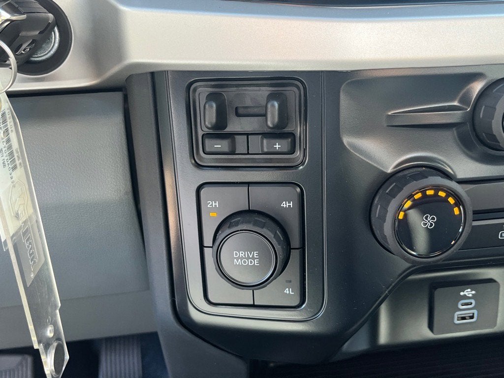 2026 Ford Super Duty F-600 DRW XL