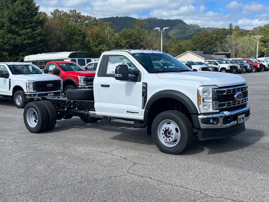 2026 Ford Super Duty F-600 DRW XL