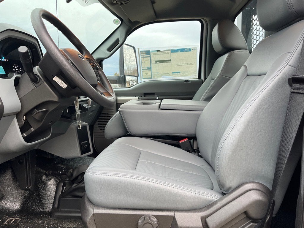 2025 Ford F-650SD Base