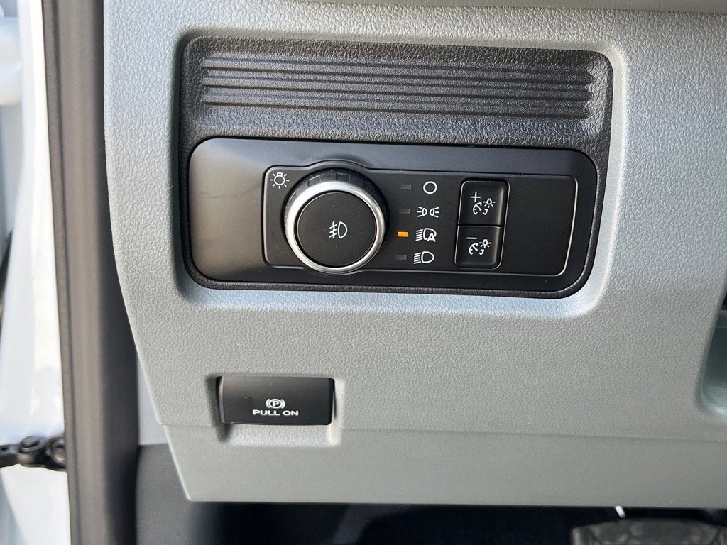 2025 Ford Super Duty F-350 DRW XL