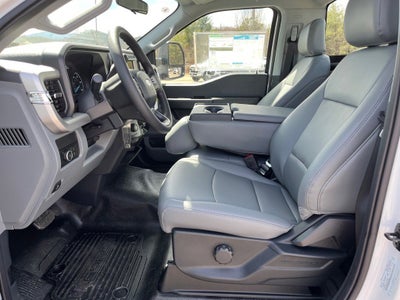 2025 Ford Super Duty F-350 DRW XL