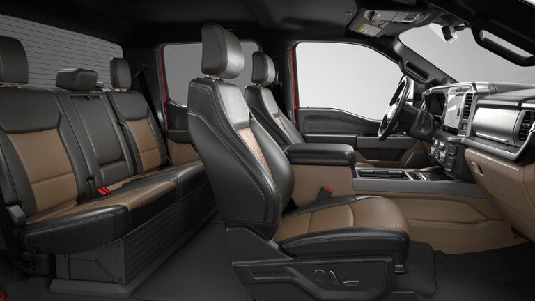 2026 Ford Super Duty F-550 DRW Lariat DRW