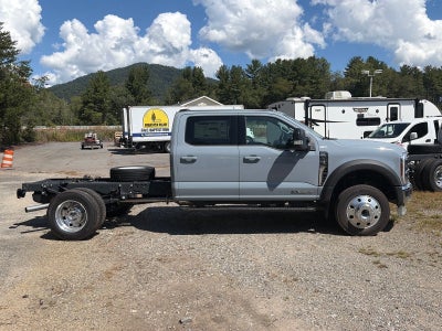 2026 Ford Super Duty F-550 DRW Lariat DRW