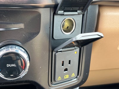 2026 Ford Super Duty F-550 DRW Lariat DRW