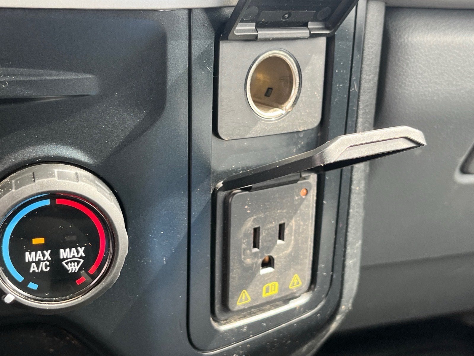 2023 Ford Super Duty F-550 DRW XLT DRW
