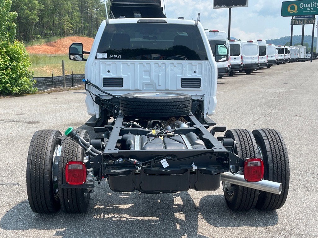 2025 Ford Super Duty F-550 DRW XLT DRW