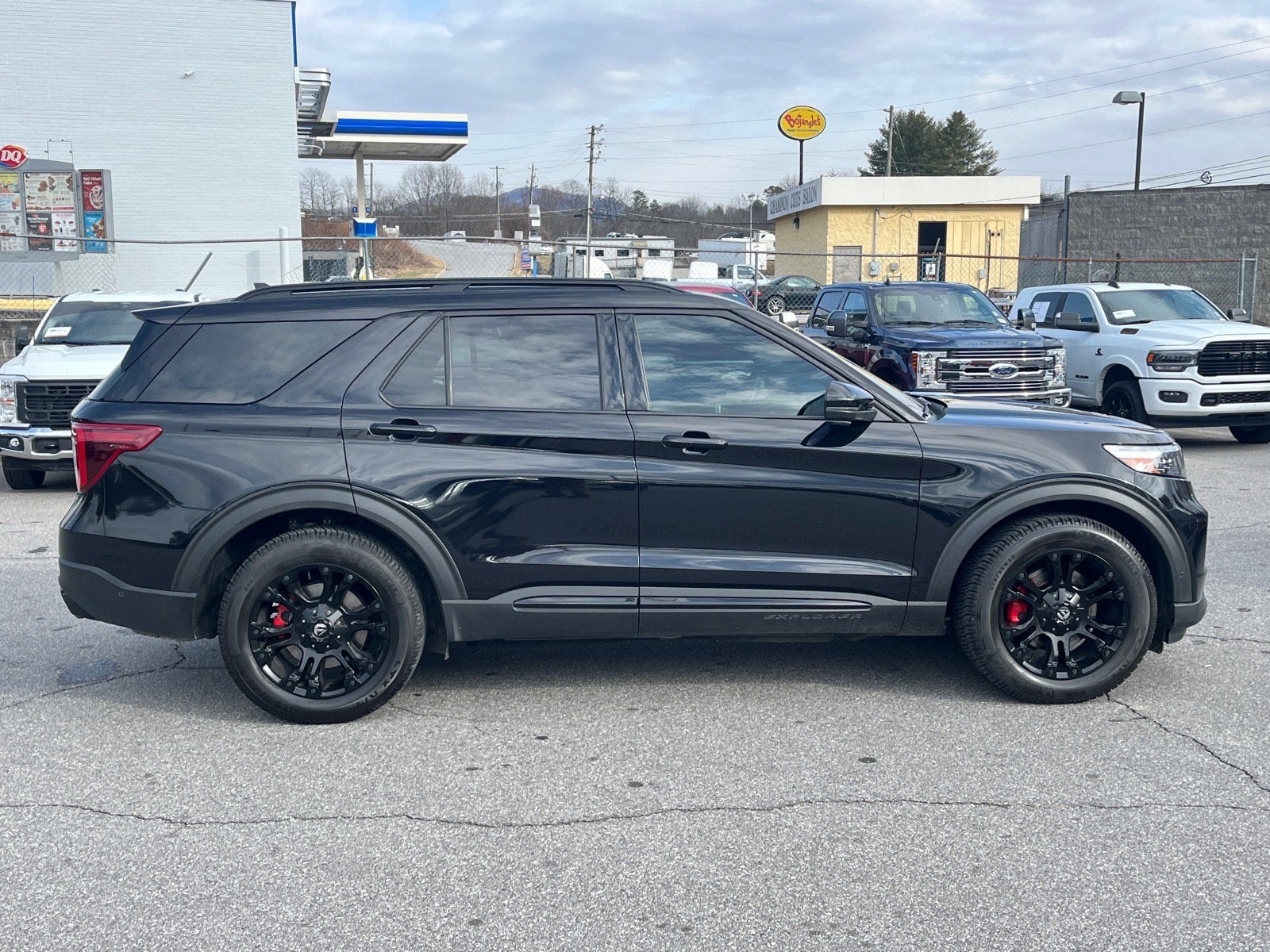 2021 Ford Explorer ST