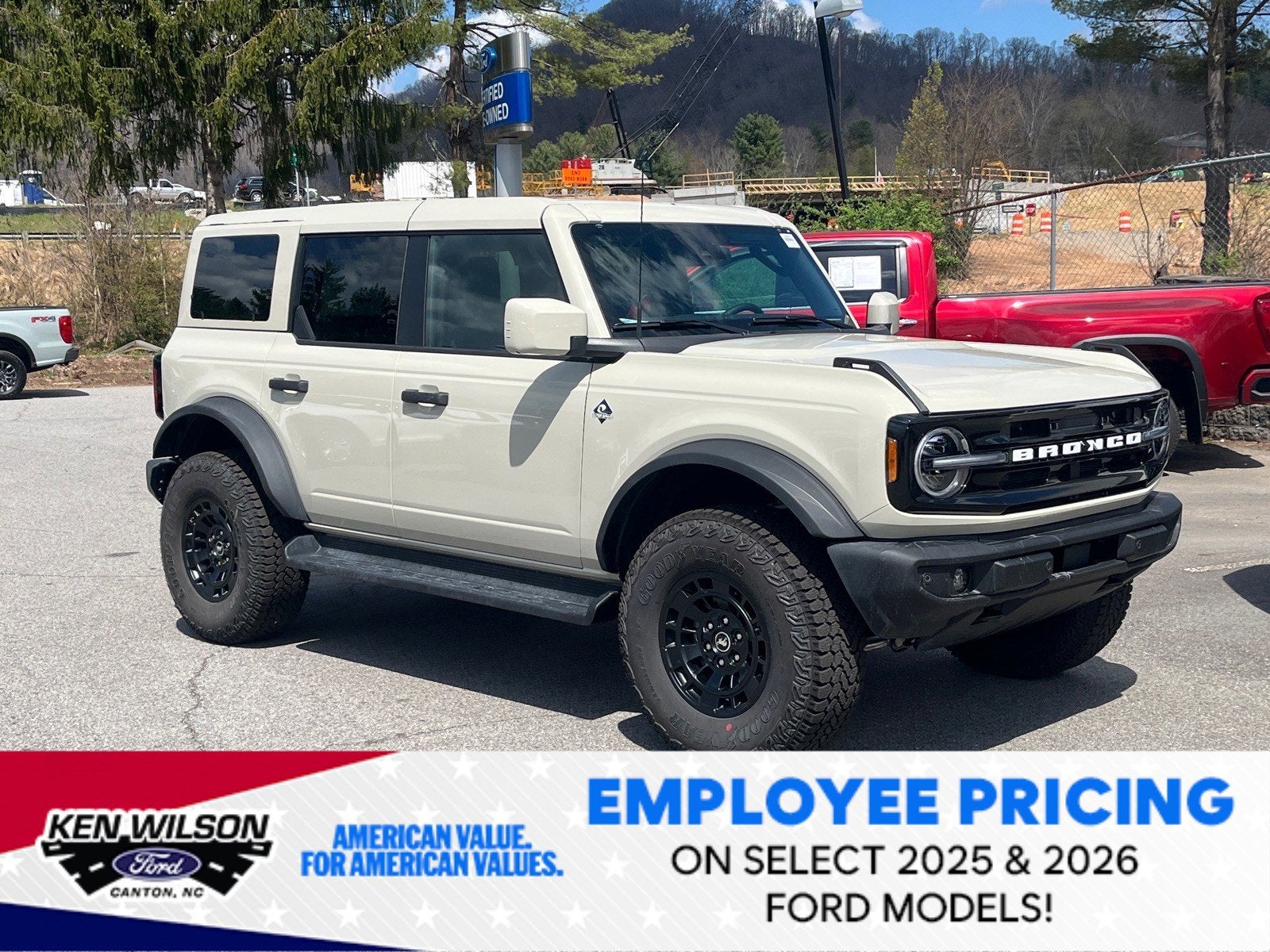 2026 Ford Bronco Outer Banks