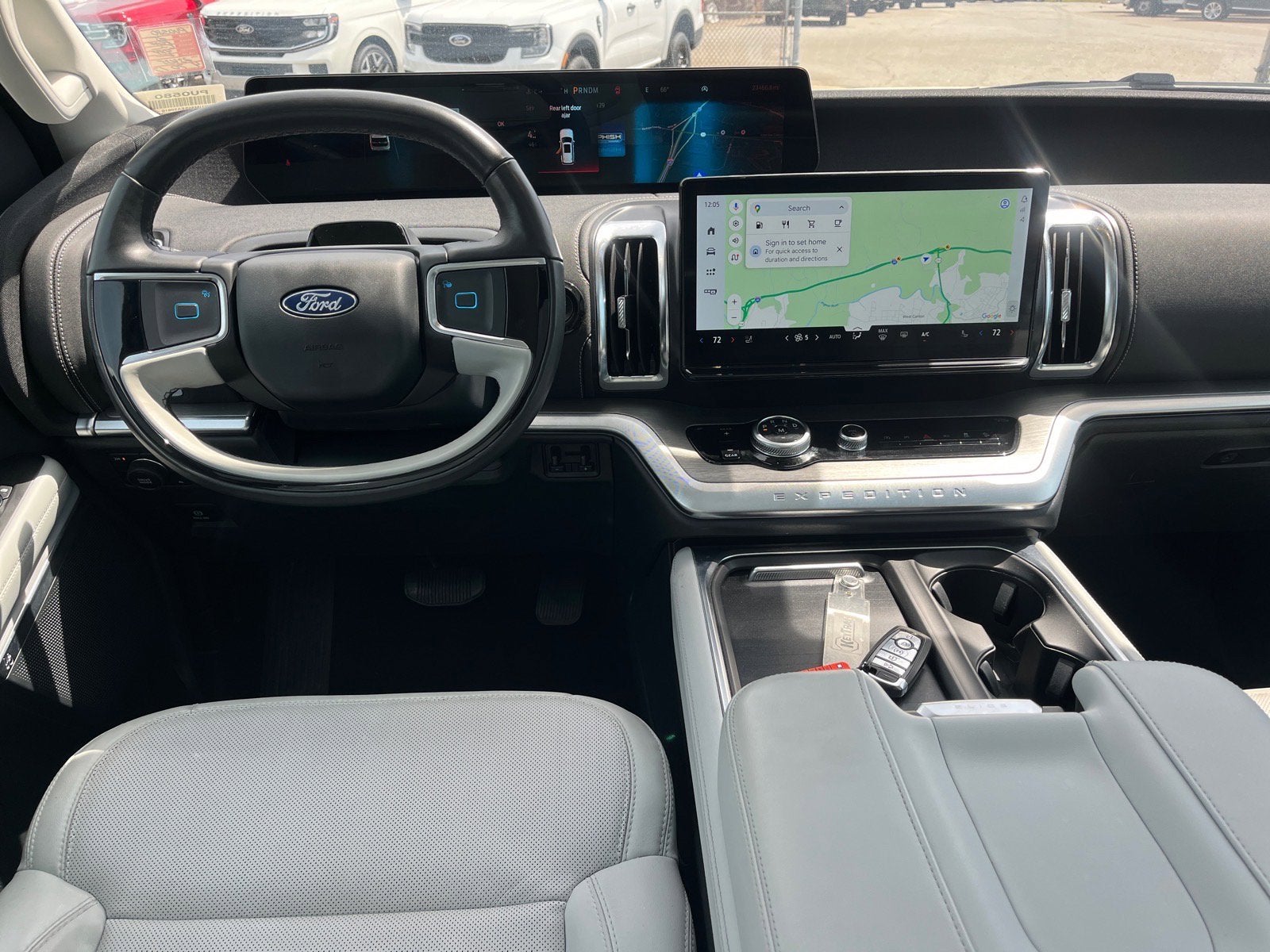 2025 Ford Expedition Platinum