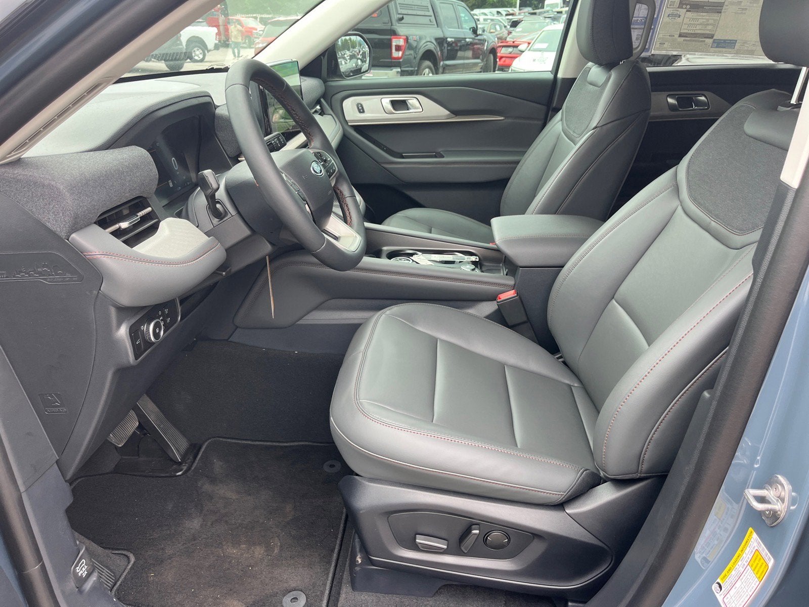 2026 Ford Explorer Active w/200A Pkg