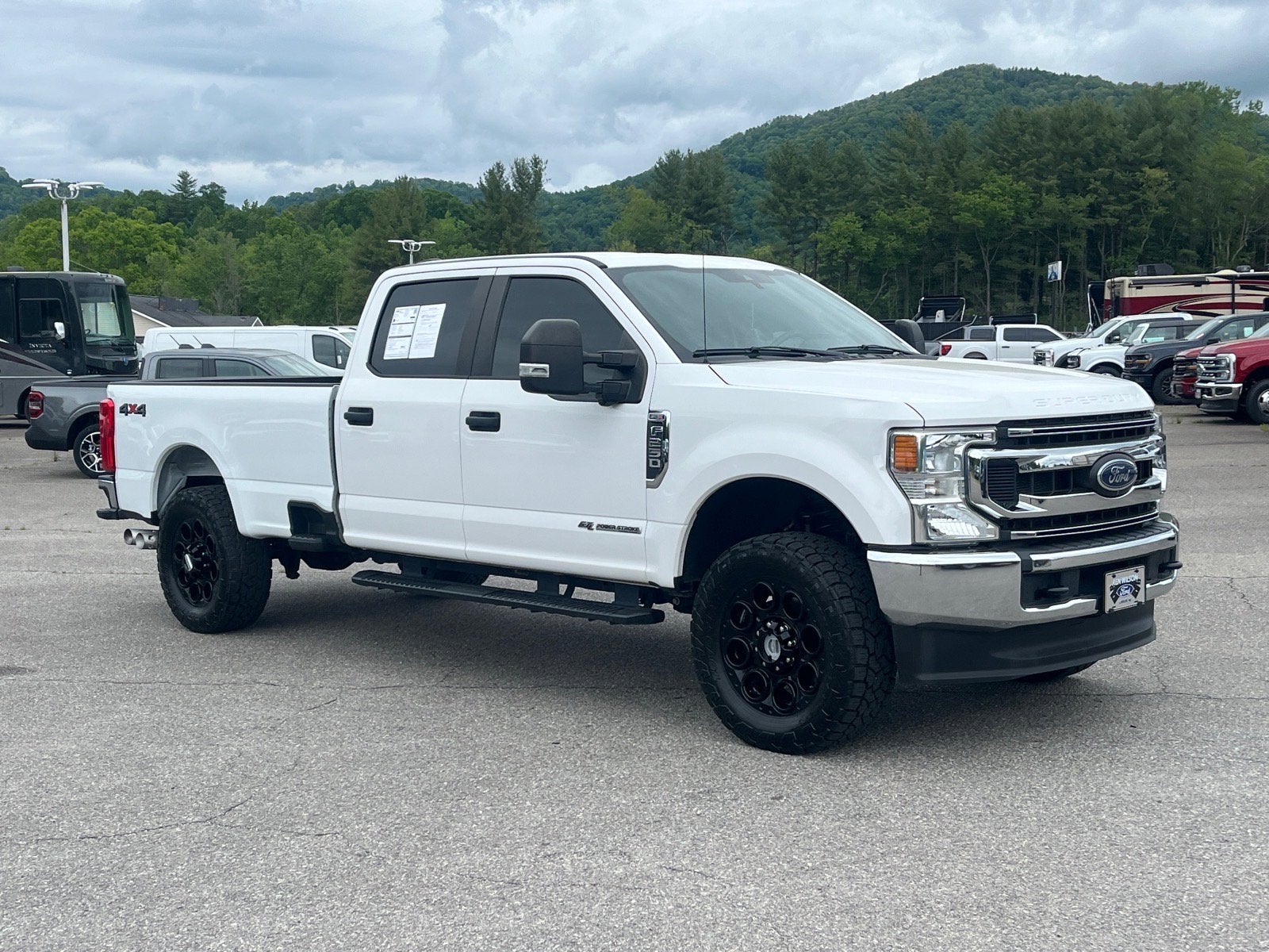 2020 Ford F-250 XL 4x4 Crew Cab 8' Box's photo