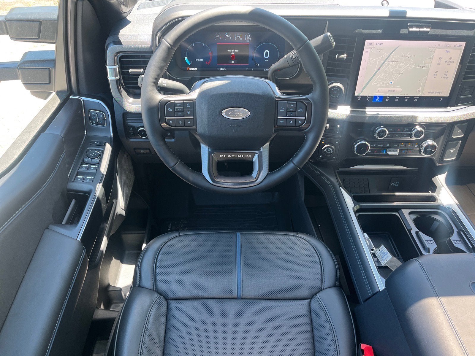 2026 Ford Super Duty F-350 SRW Platinum