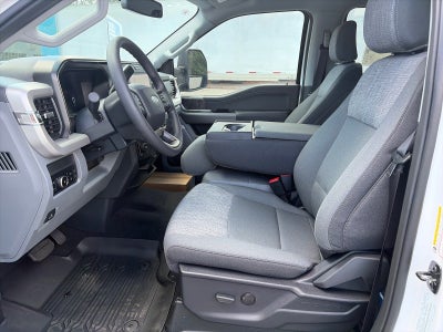 2026 Ford Super Duty F-350 SRW XLT