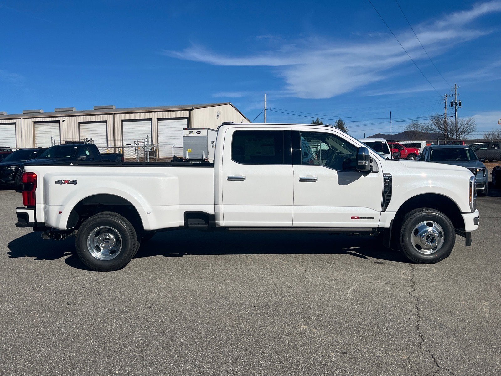 2026 Ford Super Duty F-350 DRW Platinum