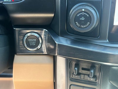 2025 Ford Super Duty F-350 DRW Lariat DRW