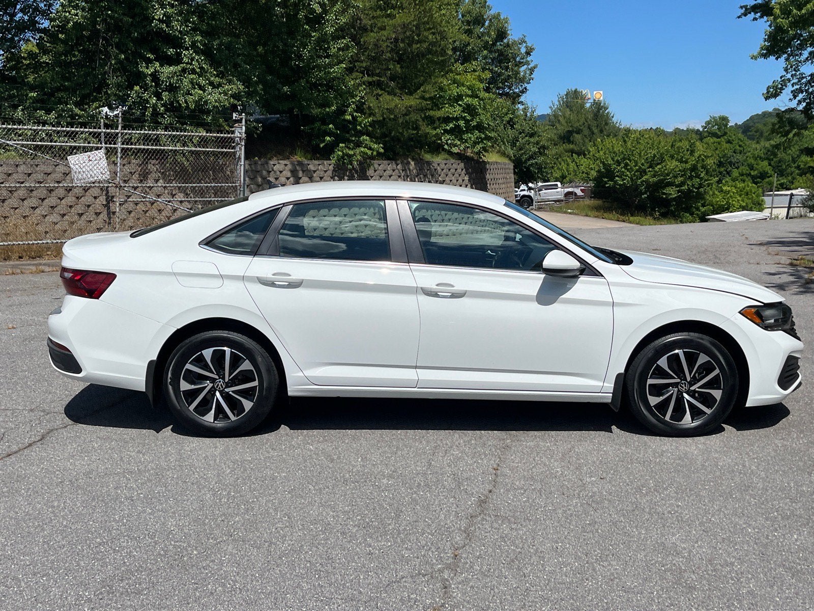 3VW5M7BU0RM103798