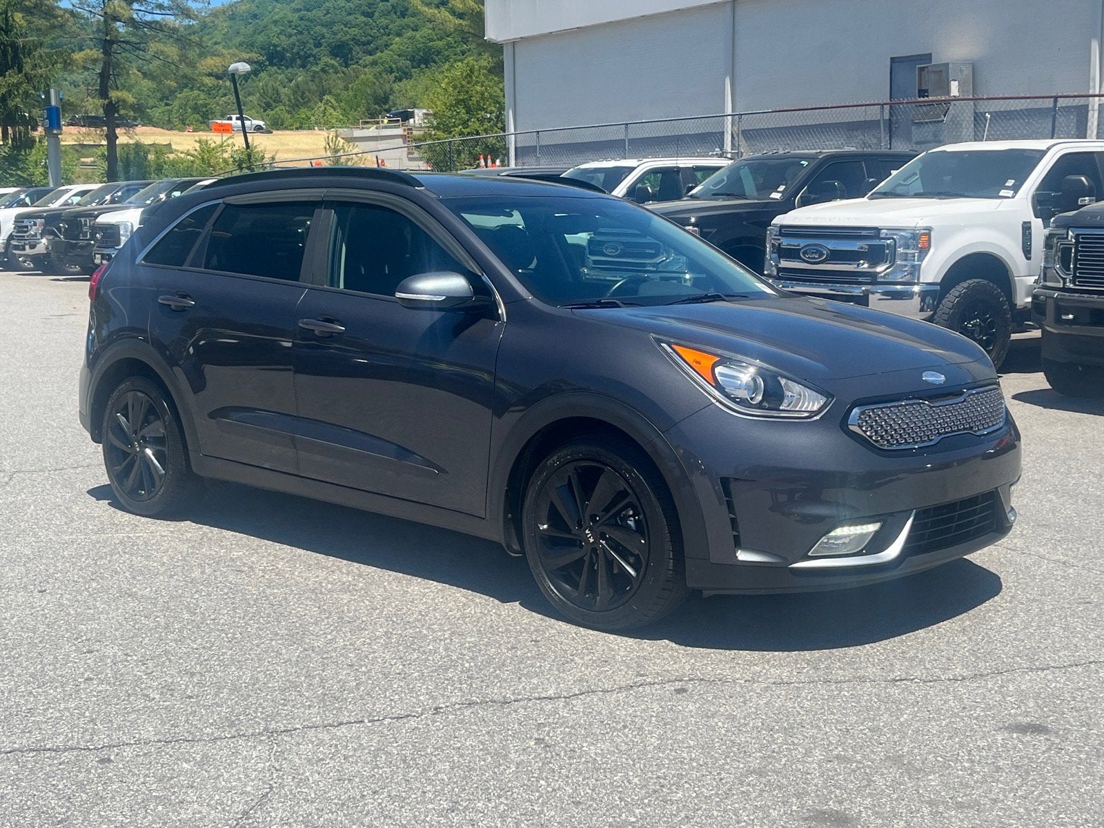 2019 Kia Niro S Touring's photo