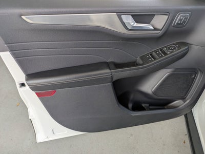 2022 Ford Escape Titanium Hybrid