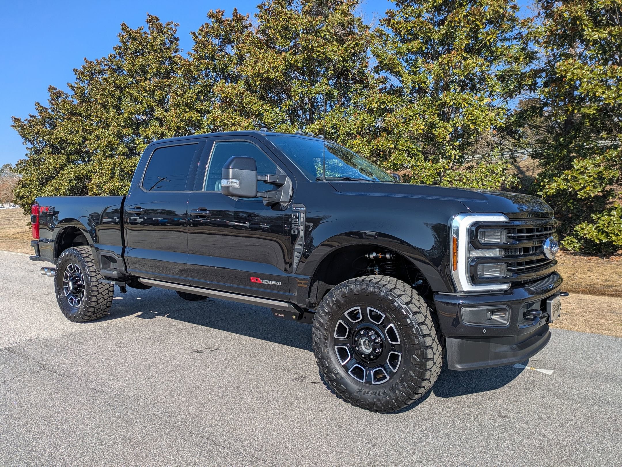 2025 Ford Super Duty F-250 SRW Platinum