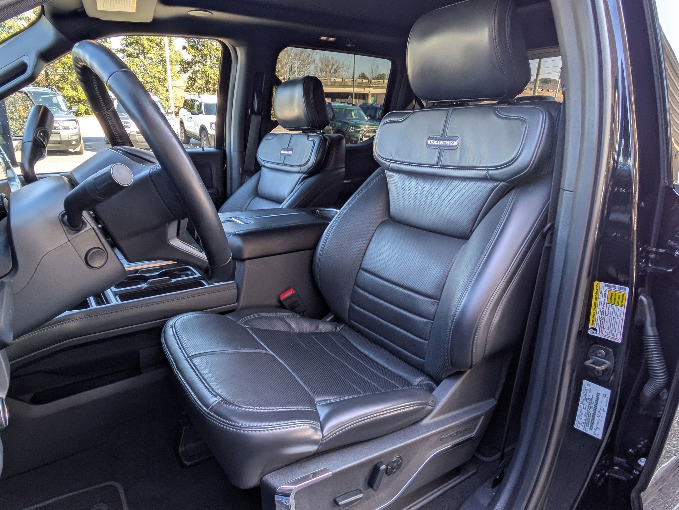 2025 Ford Super Duty F-250 SRW Platinum