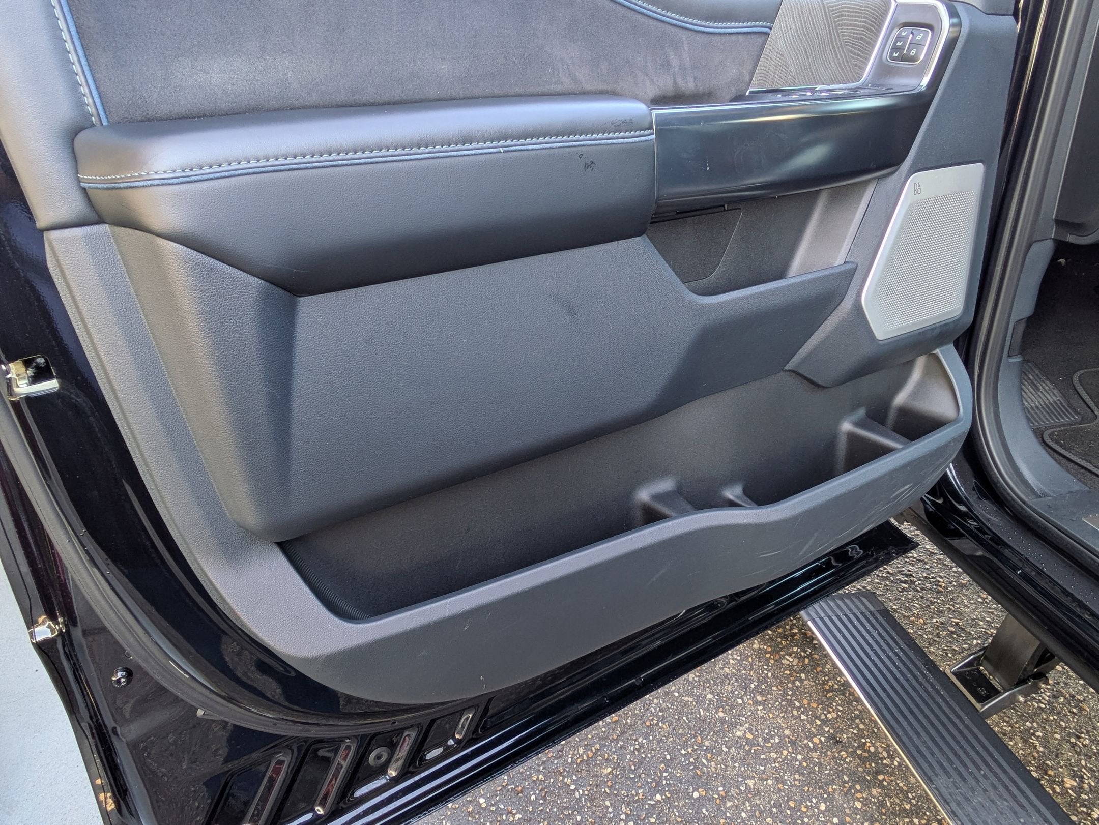 2025 Ford Super Duty F-250 SRW Platinum